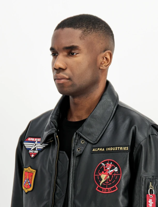 pha268133_cblack_v03_12.webp