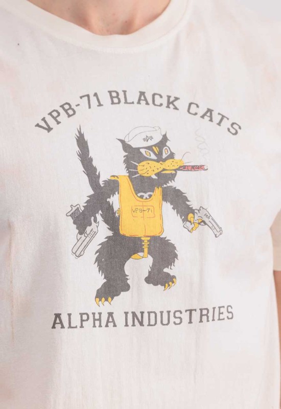 106516-300-alpha-industries-black-cats-t-004.jpg