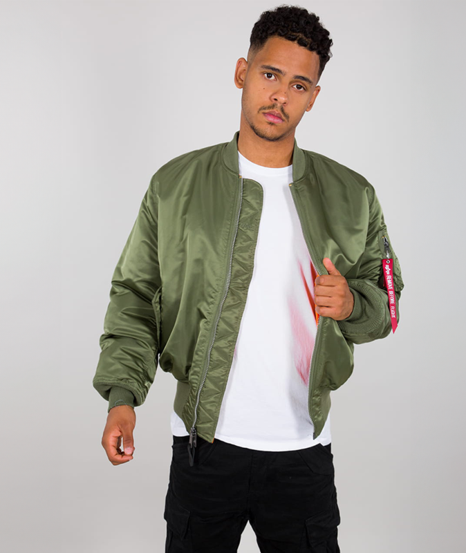 ma-1_heritage_kurtka_bomberka_alpha_industries_sage_green_photo_product_0000s_0000s_0005_6925.png