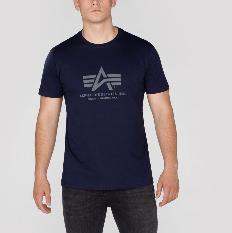 100501-07-alpha-industries-basic-t-t-shirt-001.jpg